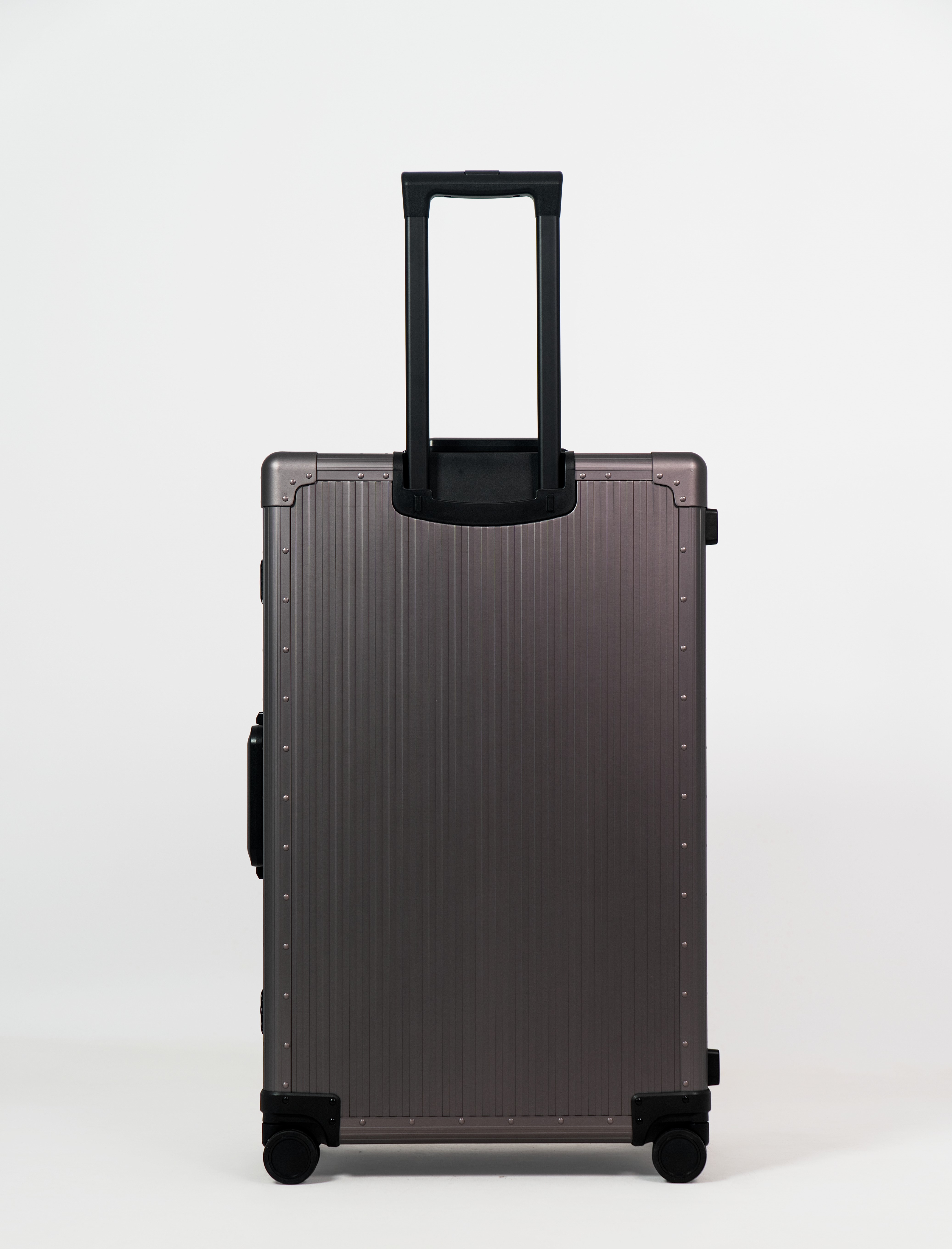 Loure Future 28 Inch Large premium luggage back view