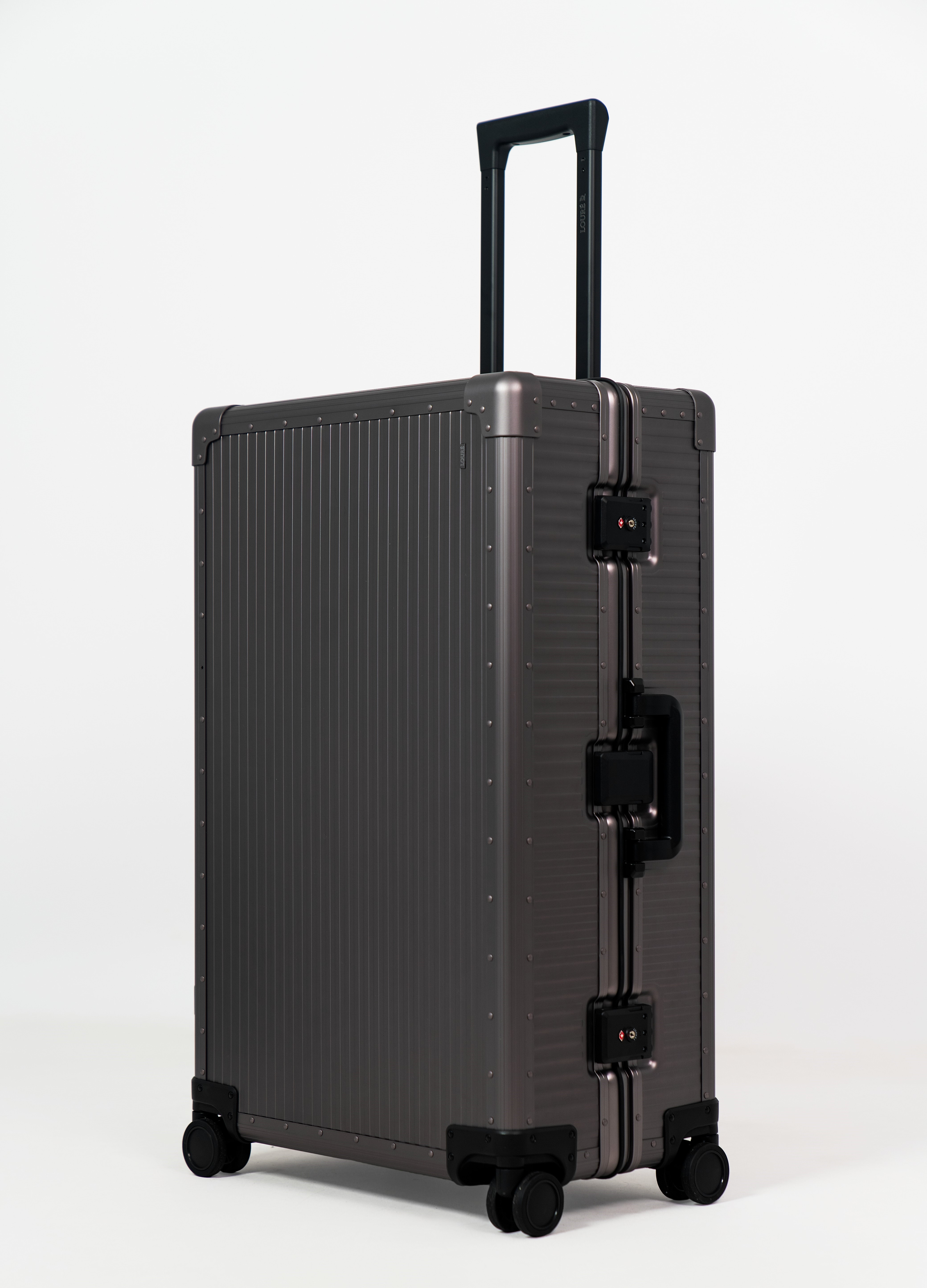 Loure Future 28 Inch Large luxury travel suitcase front view